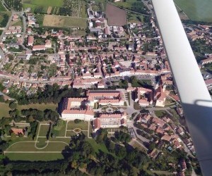 Valtický zámek letecky