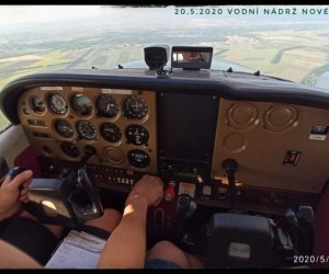 přístrojová deska cessny 172