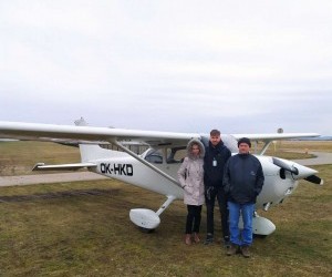 Lenka, Honza a Jarda před vyhlídkovým letem
